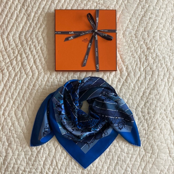 NWT Hermes Jungle Love Rainbow Silk Scarf - Picture 3 of 16